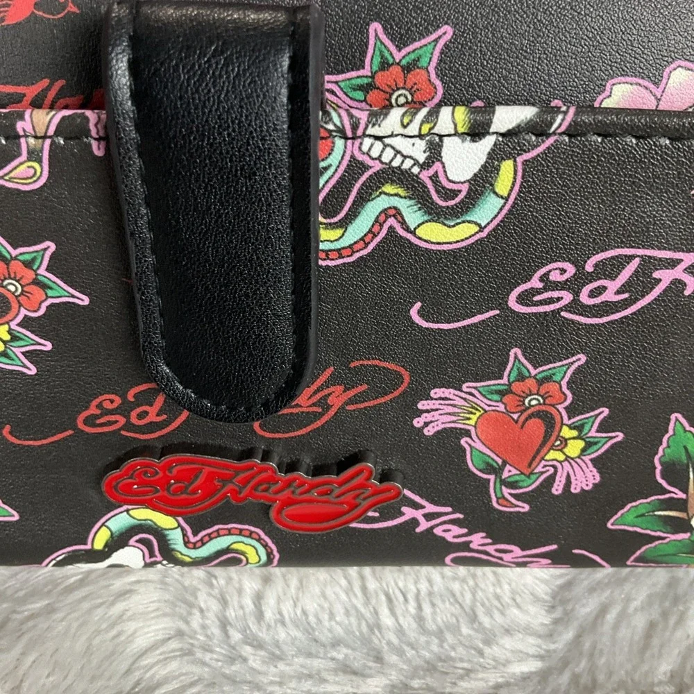 Ed Hardy Women's Zip Around Wallet Black Pink Hearts Roses Skull Tattoos Y2K NWT